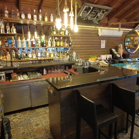 Oscar Boutique Отель